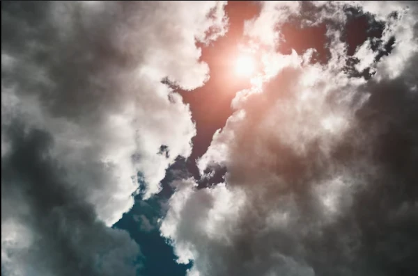 Изображение к статье: Синоптики предупредили об идущих на Латвию тучах