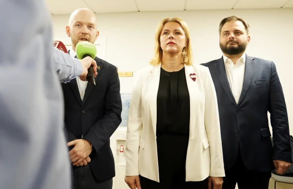 Изображение к статье: Доживем до понедельника. В правительстве ожидаются большие разборки?