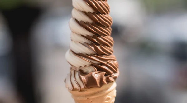 Изображение к статье: «Мягкое мороженое» стало трендом — за ним выстраиваются 50-метровые очереди