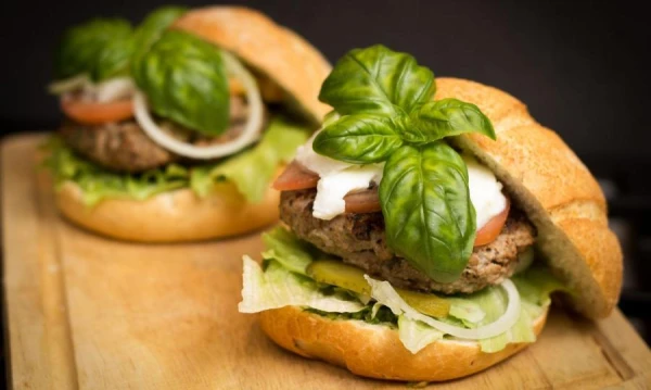 Изображение к статье: В выходные Рига станет «столицей бургеров»