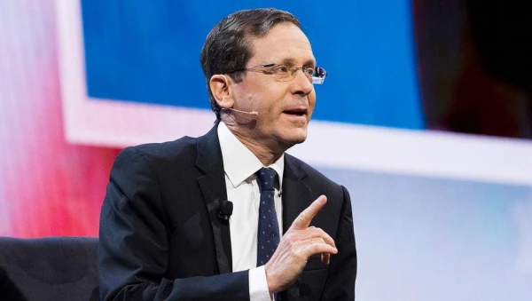 Изображение к статье: Оппозиция  требует у премьера разъяснений о способности правительства обеспечить единую внешнюю политику