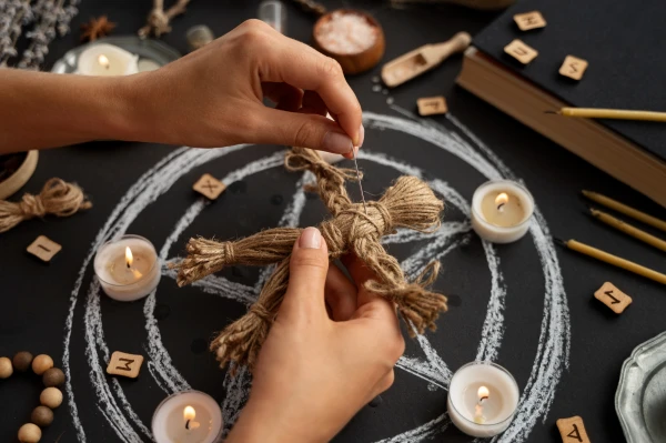 Изображение к статье: Липовые «целители» обманули рижанку на 170 000 евро