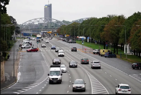 Изображение к статье: Со среды перекроют движение на набережной 11 ноября и в Старой Риге