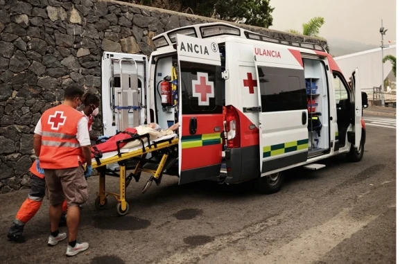 Изображение к статье: Португальская скорая приехала слишком поздно.