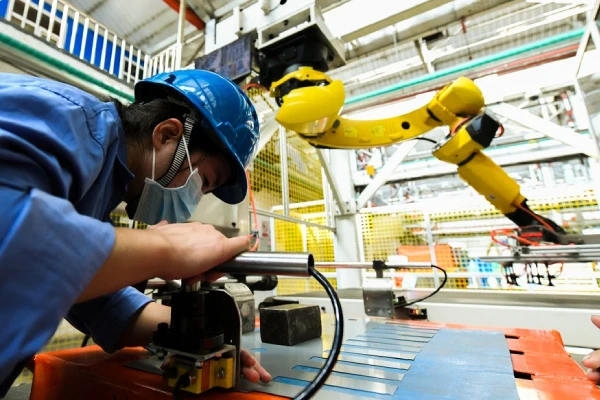 Изображение к статье: Труженики Поднебесной движут мировое хозяйство.