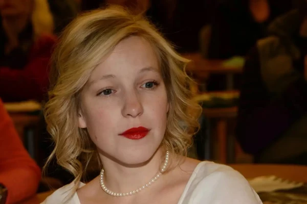 Изображение к статье: Яркие годы актрисы оказались позади.