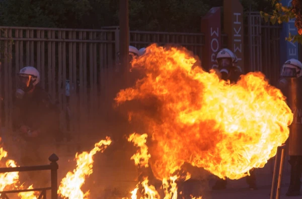 Изображение к статье: Вероятность гражданской войны в Европе оценили в 95 процентов
