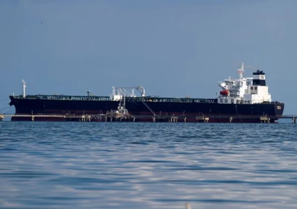 Изображение к статье: Танкеры пошли в недружественные Штаты.