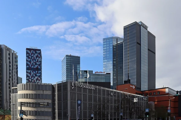 Изображение к статье: Старинная эстонская столица обогатилась новыми вертикалями.