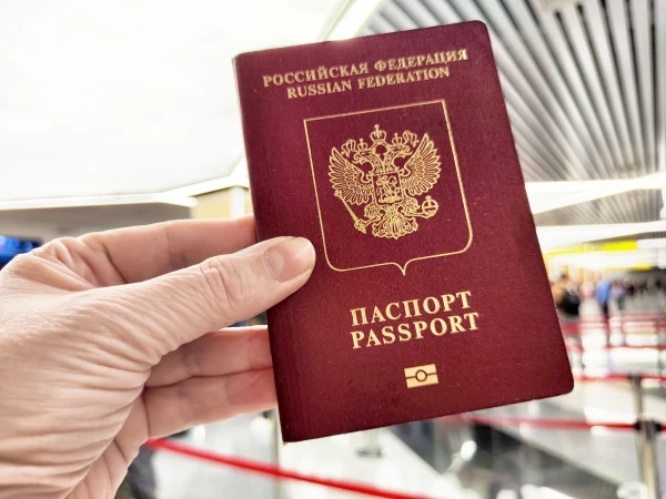 Изображение к статье: В Латвии начнут штрафовать местных жителей с «неправильными» паспортами РФ