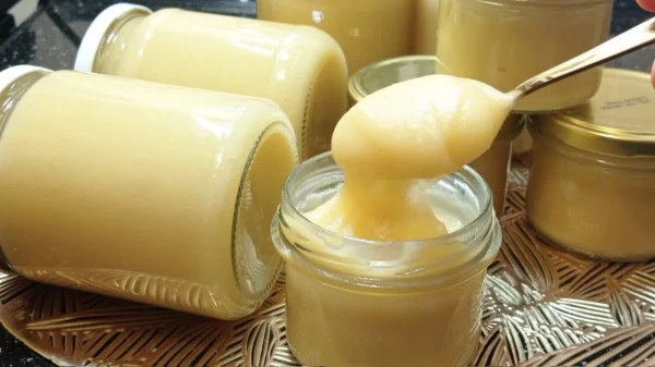 Изображение к статье: Густой и ароматный: яблочный крем, который тает во рту