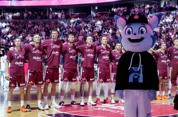 Изображение к статье: Жильё для тренера, питание за 114 тысяч и матчи за 325 тысяч: подготовка сборной шокирует