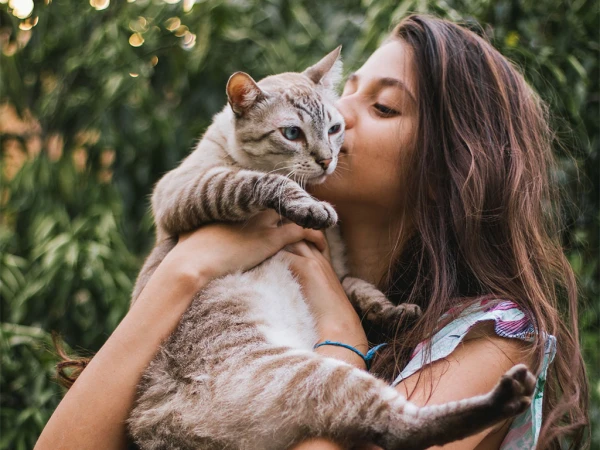 Изображение к статье: Поцелуи с питомцами: правил нет, но нюансы есть