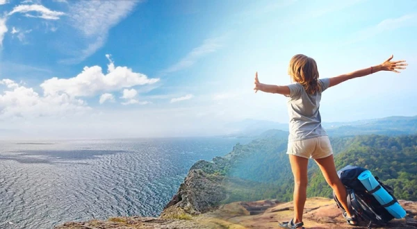 Изображение к статье: Соло-туры как терапия: почему путешествовать одному — не тренд, а новая норма