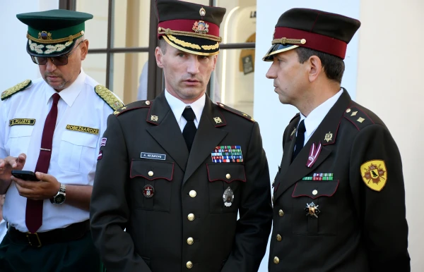 Изображение к статье: С каждым днём мы становимся сильнее и умнее - командир Земессардзе