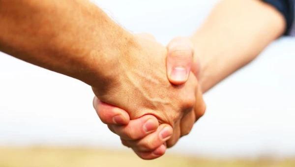 Изображение к статье: Как отличить настоящего друга от просто знакомого: 5 признаков от психолога