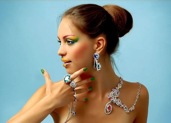 Изображение к статье: Ювелирный язык без слов: что скрывают украшения