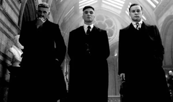 Изображение к статье: Молодые, спортивные, хорошо одетые господа не понравились властям РФ.