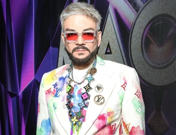 Изображение к статье: Киркоров упал на сцене, открывая «Новую волну» (ВИДЕО)