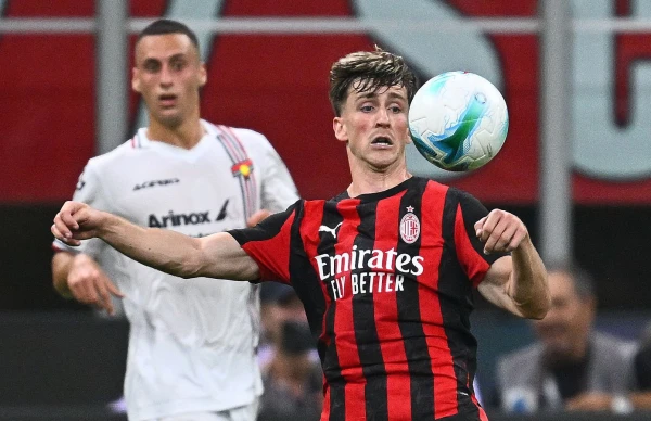 Изображение к статье: На старте чемпионата Италии «Милан» на своем поле потерпел поражение от «Кремонезе»