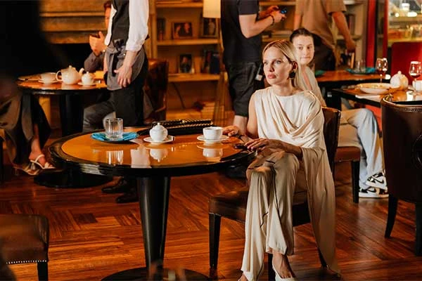 Изображение к статье: Москвичка в поиске - весьма распространенный типаж.