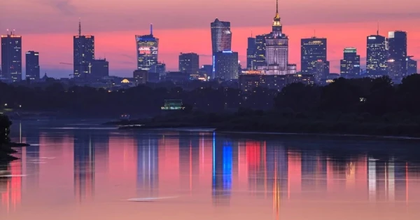 Изображение к статье: Этим летом польская столица переживала "тропические ночи".