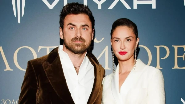 Изображение к статье: «Свадьба была пышной»: актриса Агата Муцениеце и аккордеонист Петр Дранга стали мужем и женой