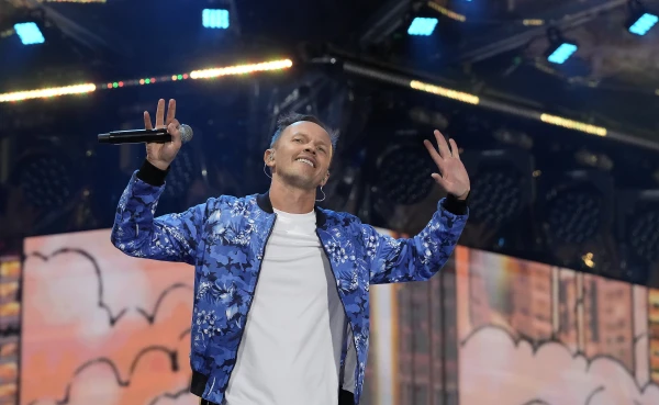 Изображение к статье: Скандал: в России торгуют сборником песен «Prāta vētra»