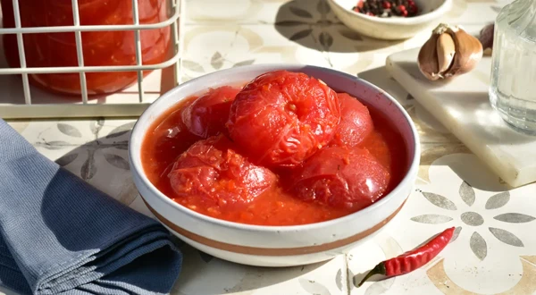 Изображение к статье: Гастроэнтеролог назвала 5 самых полезных способов заготовки помидоров на зиму