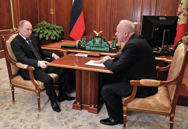 Изображение к статье: Глава Следкома долгие годы приближен к Императору.