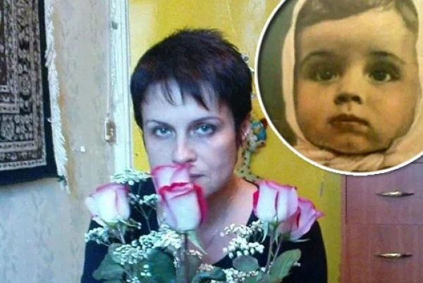 Изображение к статье: Госпожа Срослова в зрелости и детстве.