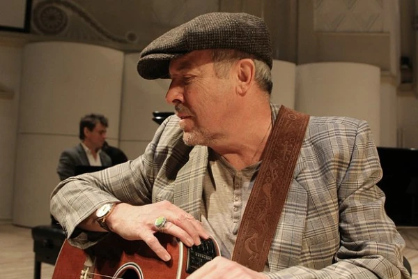 Изображение к статье: Макаревич исполнил три песни и ушел от зрителей после концерта в Грузии