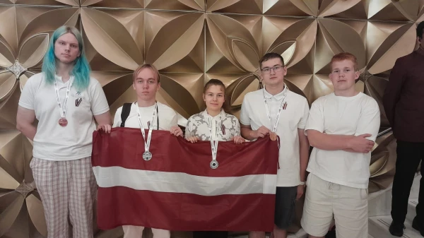 Изображение к статье: У латвийских школьников четыре медали на Международной олимпиаде по астрономии и астрофизике