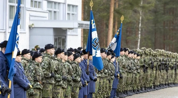 Изображение к статье: Через 107 лет знамена придется сдать в музей.