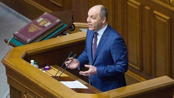 Изображение к статье: Эксперт сказал, какие еще версии убийства Парубия, кроме причастности РФ, проверяют следователи