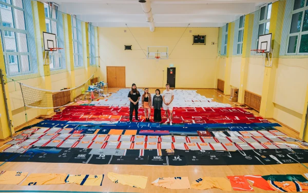 Изображение к статье: У памятника Свободы покажут самую большую в мире баскетбольную майку