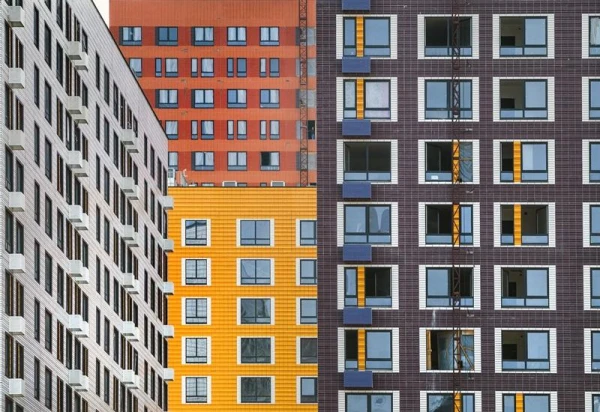 Изображение к статье: Строить новые дома в Латвии бесполезно - в них  некому жить - предприниматели