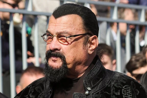 Изображение к статье: Американский актер объявил себя русским