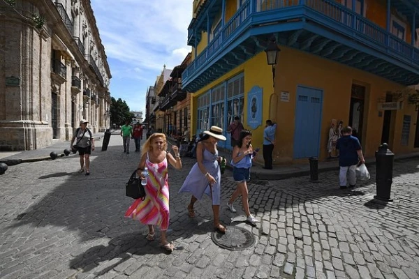 Изображение к статье: Старинная Гавана выглядит довольно бедно.