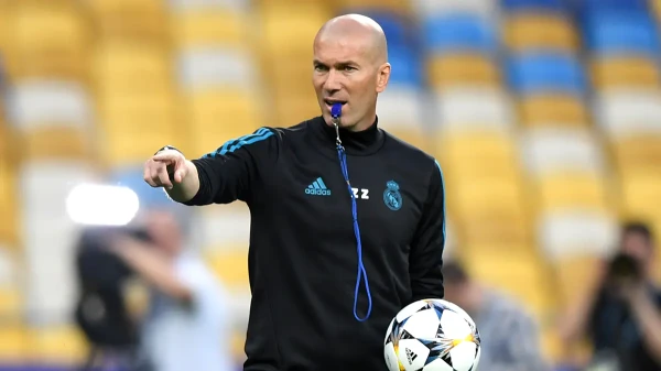 Изображение к статье: «Фенербахче» заключил предварительное соглашение с Зиданом