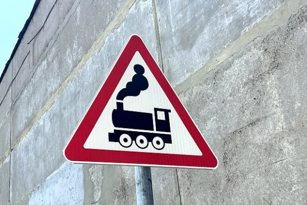 Изображение к статье: Поезд с боеприпасами сошел с рельсов в Швеции