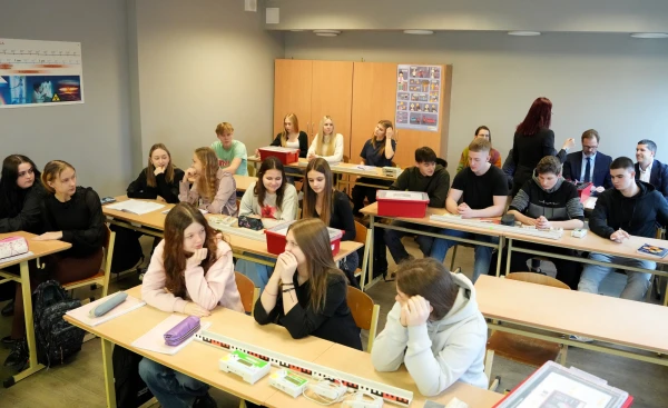 Изображение к статье: «Skola 2030» - позор для страны: директор гимназии о хаосе в образовании