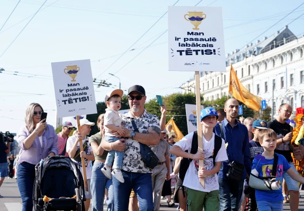 Изображение к статье: Папа – это звучит гордо: сегодня в Риге восславят отцов-молодцов