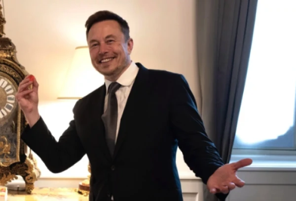 Изображение к статье: Маск выделит миллион долларов на муралы с убитой в США украинкой