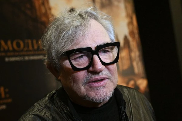 Изображение к статье: Дибров задумал обделить жену после развода