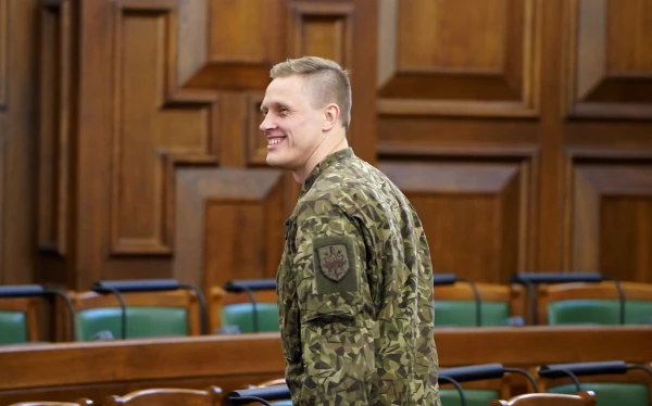 Изображение к статье: «Как можно оставлять границу открытой?!»: в Сейме Латвии обсудили связи с Россией