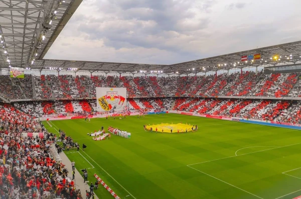 Изображение к статье: Определены места проведения матча за Суперкубок УЕФА-2026 и финала Лиги чемпионов УЕФА-2026/27