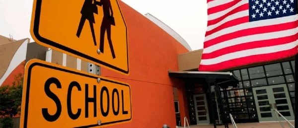 Изображение к статье: Равнение на флаг - это святое.