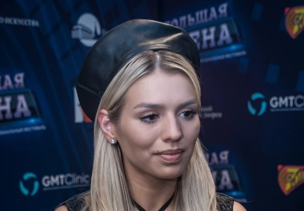 Изображение к статье: Люся - молода и прекрасна.