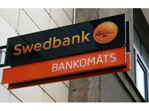 Изображение к статье: «Swedbank совсем обалдел!» Банк не хочет отдавать наличные со счета?